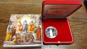 obverse: Vaticano. 5 Euro del 2004 proof con cofanetto.