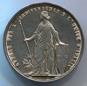 reverse: Italia. Medaglia Guerra per l indipendenza e l unità d Italia del 1861. Vittorio Emanuele 2°. Ag. R1. SPL. Ø 31,55mm.