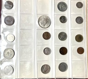 obverse: Monete mondiali. Lotto di 18 monete. Germania, Hong Kong 10 cents 1866, Stati Uniti, Uruguay.