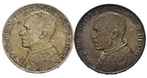 obverse: VATICANO. Pio XII (1939-1958). Lotto di 2 monete da 5 lire (1939-1940). Ag. FDC