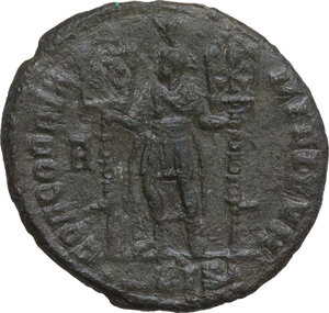 reverse: Vetranio (350 AD).. Small AE2, Siscia mint, 350 AD
