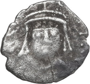 reverse: Heraclius, with Martina and Heraclius Constantine (610-641). AR Half Siliqua. Carthage mint. Struck 617-641