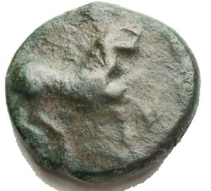reverse: SICILY, Entella. Campanian mercenaries. Circa 342-338 BC. Æ Hexas(?) (17,96mm. 5,68 g). Campanian helmet to left / Horse galloping right. Campana 12 var. (helmet to right); CNS 14 var. (same); HGC 2, 253 var. (same). Good VF/ VF. Green patina. Rare variety. 