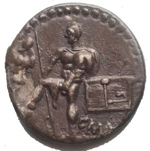 obverse: Repubblica Romana. C. Malleolus. Denario, 96 a.C. D/ Testa di Marte a destra. R/ C. MAL. Eroe seminudo stante a sinistra. Davanti, trofeo. Dietro, tabella. Cr. 335/3g. B. (Poblicia) 7. gr 3.97. R. AG. qSPL. Patina