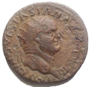 obverse: VESPASIEN (69-79), AE dupondius, 71, Rome. D/ IMP CAES VESPASIAN AVG COS III. T r. à d. R/ Roma assise à g. sur une cuirasse, ten. une couronne de la d. tendue, le bras g. posé sur le parazonium. Dans le champ, S-C. A l ex., ROMA. BMC 128, 591; RIC 279. 12,98 g. 26,1 mm Patine brune vert.  Very Fine 