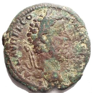 obverse: Commodo 177-192. Ae Asse. d/ Busto a ds r/ LIB AVG VIII P..........COS III PP g 13.55, mm 25.7 x 26.2. qBB. Patina verde rossa