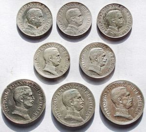 reverse: 1 lira e 2 lire Ag. Varie date. 8 pezzi in argento Vittorio Emanuele III