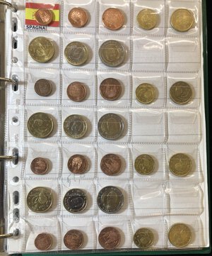 obverse: SPAGNA - Euro - Collezione in FDC dal 1999 al 2008 - In aggiunta 5 monete da 2 Euro commemorativi.