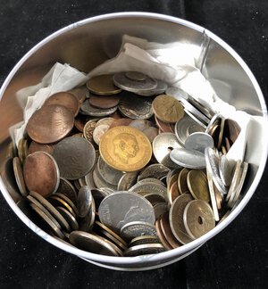 obverse: MONDIALI - Scatola con circa 327 monete