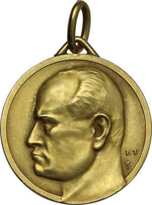 obverse: Era Fascista. . Medaglia premio A. XI (1933) coniata dall Opera Nazionale del Dopolavoro per la Befana Fascista