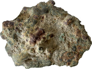 reverse: Aes Premonetale.. Aes Formatum. Irregular cake-shaped bronze ingot. Central Italy, 8th-4th century BC.  Dimensions: 170 x 144 mm