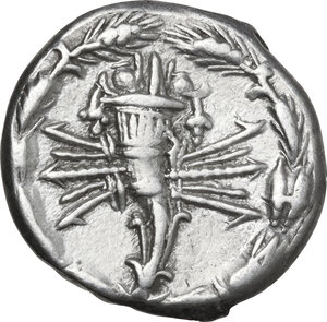 reverse: Q. Fabius Maximus. AR Denarius, 82-80 BC