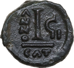 reverse: Maurice Tiberius (582-602).. AE Decanummium, Catania mint, RY 7 (589/90 AD)