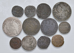 reverse: Parma e Piacenza. Secc. XVI-XVIII. Lotto di dodici (12) monete in mistura e rame. Da MB a BB