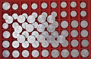 obverse: Repubblica Italiana. Lotto di sessantotto (68) monete di anni diversi in Italma. Da 10 lire (19), da 5 lire (27), da 2 lire (4) e 1 lira (18). Mediamente FDC