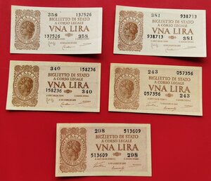 obverse: Lotto 05 pz da Lire 1 ITALIA LAUREATA del 1944. Ottime conservazioni. Vedi foto per confronto.