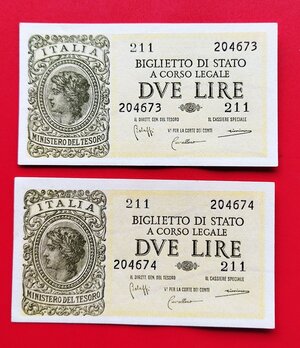 obverse: Lire 2 del 1944 “Italia Laureata”, 2 esemplari con serie consecutiva. Gradevole la conservazione. Vedi foto per dettagli.