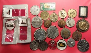 obverse: Lotto di 25 medaglie a tema vario. Conservazioni discrete. 