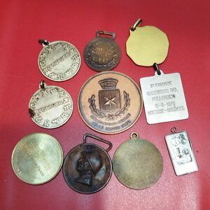 reverse: Lotto 10 medaglie a tema vario molto interessanti. Metalli e conservazioni varie.