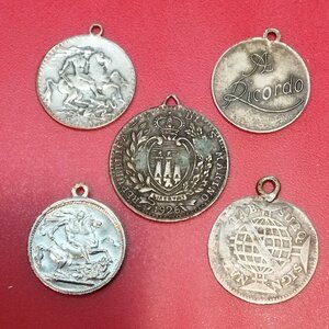 reverse: Lotto 5 medaglie/gettoni a tema vario molto interessanti. Metalli e conservazioni varie.