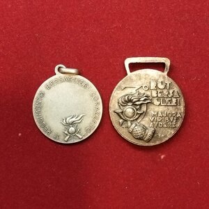 reverse: Lotto 02 medaglie a tema BERSAGLIERI, 1 in argento.