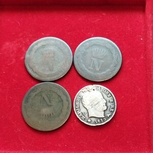 reverse: Napoleone I re d Italia. Lotto 04 monete: 3 pezzi da 10 centesimi Cu molto circolati + 5 soldi del 1813. Ag. Mb. R1. Segni e graffi.