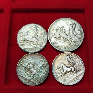 reverse: Vittorio Emanuele 3°. Lotto 04 monete in argento: Lire 2  q. Briosa del 1914 + Lire1 q. Veloce del 1913 + 2 pz da Lire1 q briosa del 1917. Discrete.