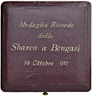 reverse: Bengasi, Tripolitania 1910-1911. Sbarco delle truppe italiane a Bengasi in astuccio originale. Molto rara.