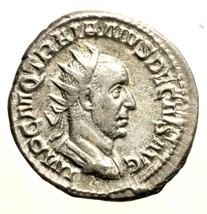 obverse: TRAIANO DECIO (249-251) Antoniniano. Busto rad. a ds. R/ Traiano Decio a cavallo verso sn. AR (g. 4,24 mm. 22) C. 4; RIC 116.    RARO    SPL