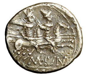 reverse: JUNIA. M. Junius Silanus (145 a.C.) Denario. Testa di Roma a ds.; dietro, testa d asino R/ I Dioscuri a cavallo verso ds. B. 8; Cr. 220/1.  (g. 3,67)  AR 