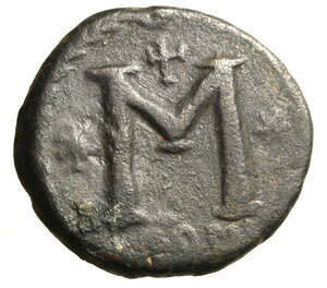 reverse: GIUSTINIANO I (527-565) Follis per Roma. Busto laur. a ds. R/ M tra stelle. Dumb. 321a; Sear 292   AE  (g. 16,79)  RARO  +BB