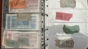reverse: Raccoglitore con biglietti lotteria Italia anni  90 e 2000 + biglietti ATAC e STEFER