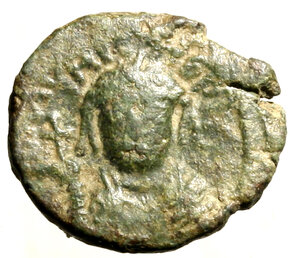 obverse: MAURIZIO TIBERIO (582-602) XX nummi per Roma. Busto front. diad. con globo crucigero R/ X+X; all esergo, ROM. Dumb 283/3     AE  (g. 4,47)  RARO   +BB