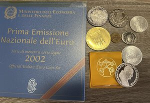 obverse: Lotto di medaglie, gettoni, riproduzioni e serie Euro 2002 Italia