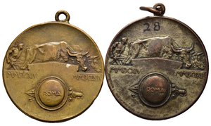 reverse: Medaglie Italiane. Coppia di medaglie cinquantenario della proclamazione del Regno d Italia. BB