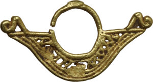 reverse: TAIRONA GOLD NOSE RING Colombia, Tairona culture, c. 10th - 17th century AD. Tairona culture nose ring in gold. Dimensions: 25.5 x 13.5 mm. Weight: 1.17 g