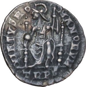 reverse: Magnus Maximus (383-388). AR Siliqua, Trier mint, 383-388