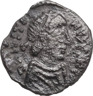 obverse: Justin II (565-578). AR 250 Nummi, Ravenna mint