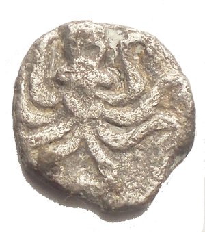 obverse: Bruttium, Kroton AR Triobol. Circa 525-425 BC. Tripod; marsh bird to right / Octopus. HN Italy 2128; SNG ANS 330-331. 1.07g, 10,5 x 11.5 mm. Near Very Fine.