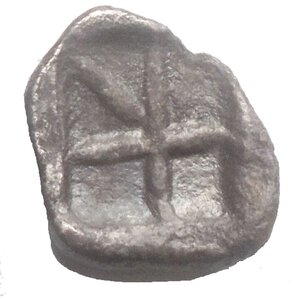 reverse: Islands off Attica. Aegina circa 550-456 BC. Obol AR 0,93 g. Sea turtle / Incuse square divided by broad bands into a conventional pattern of five compartments. Good very fine. Toned. R