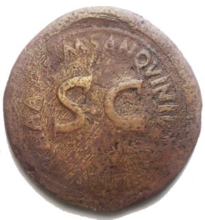 reverse: Impero Romano. Augusto. M. Sanquinius. 27 a.C - 14 d.C. Sesterzio. AE. 17 a.C. D/ OB/CIVIS/SERVATOS. Corona di quercia circondata da due rami d alloro. R/ M. SANQVINVS Q F III VIR AAA FF intorno a grande SC. RIC 341. C. 520. Peso 20,7 gr. Diametro 35,3 x 36,9 mm. MB+. Raro