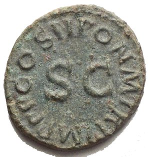 reverse: Claudio. 41-54 d.C. Quadrante. d/  TI CLAVDIVS CAESAR AVG  Intorno ad un modio. r/ PON M TR P IMP P P COS II Intorno ad SC. RIC.90. Peso 2,7 gr. Diametro 16,9 x 17,5 mm. qSPL. Patina Verde.