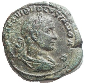 obverse: Impero Romano. Volusiano (251-253). Sesterzio. D/ IMP CAE C VIB VOLVSIANO AVG. Busto laureato, drappeggiato e corazzato a destra. R/ CONCORDIA AVGG SC. Concordia seduta a sinistra tiene patera e doppia cornucopia. RIC 250. C. 210. gr 24,8. mm 30,1 x 30,4. R. AE. BB-qSPL. Buon ritratto su un modulo straordinario. Patina verde intenso.