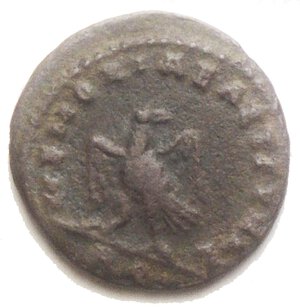 reverse: Claudio II Gotico (268-270). Quarto di follis, Roma, 317-318 d.C. D/ Testa velata di Claudio il Gotico. R/ Aquila ad ali aperte volta a ds AE. g 1,35. mm 14,82. R