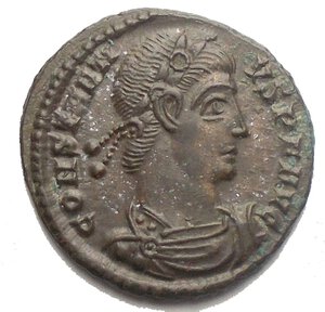 obverse: CONSTANTIUS II Centenionalis ou nummus Augustus 337-340 Siscia g 1,86. mm 16,7 aMint State