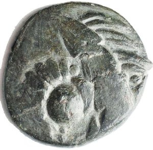 obverse: Monete Celtiche - Le tribù del Danubio, Dacia. Tetradracma. II sec. a.C. D/ Testa stilizzata di Zeus a destra. R/ Cavallo libero scalpitante a sinistra. Sopra cerchietto centrato da un punto. Cfr. Gobl, OTA Tav. 17.193, 10 e segg. Peso gr 8,63. Diametro mm 23,8 x 21,8  Buon BB+. Patina verde 