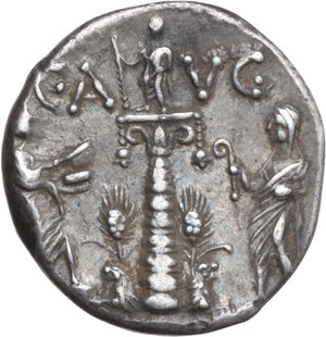 reverse: C. Minucius Augurinus. AR Denarius, 135 BC