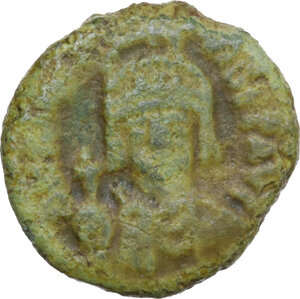 obverse: Maurice Tiberius (582-602).. AE Half Follis, Ravenna mint