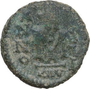 reverse: Heraclius, with Heraclius Constantine and Heraclonas (610-641).. AE Follis, Ravenna mint, date off-flan