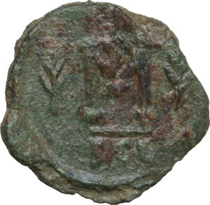 reverse: Justinian II. First Reign (685-695 AD). . AE Follis. Syracuse mint. Struck 692-693